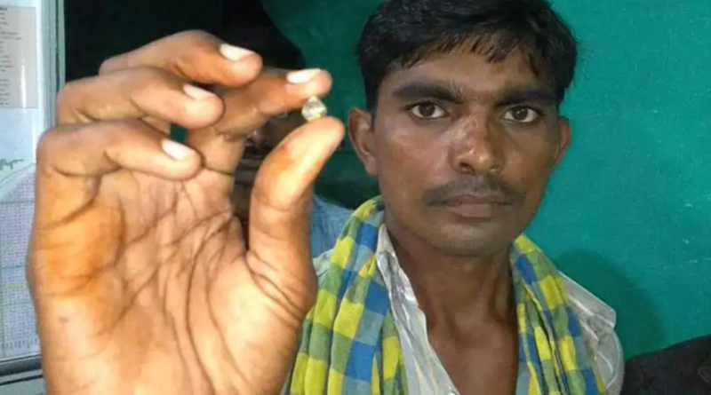 Workers found 50 lakh diamond in Panna of Madhya Pradesh