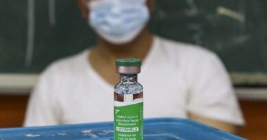 Covishield Vaccine Price Covishield vaccine will be avialble at Rs 400 in government hospitals and Rs 600 in private