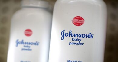 Johnson & Johnson will have to pay a compensation of Rs 15500 crore in the cancer case with powder