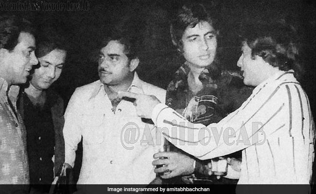 Amitabh Bachchan posts a throwback photo